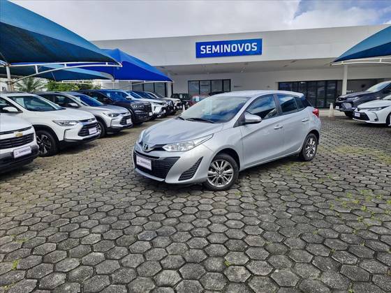TOYOTA YARIS 1.5 16V FLEX XL PLUS CONNECT MULTIDRIVE TOYOTA YARIS 1.5 16V FLEX XL PLUS CONNECT MULTIDRIVE